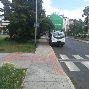 Díky rychlému zásahu nedošlo k omezení dopravy ani k žádné nehodě.